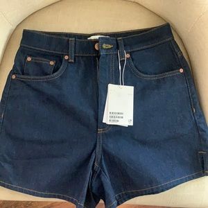 Paris Atelier & other stories shorts